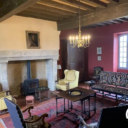 Chateau De Gardes Bed and breakfast