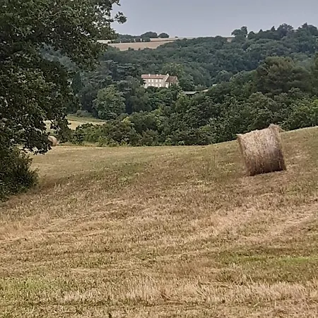 Couette-café Château De Gardès 3*