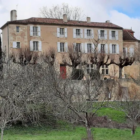Chateau De Gardes לינה וארוחת בוקר