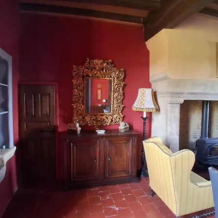 Bed and breakfast Chateau De Gardes
