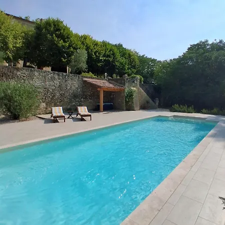 Bed and breakfast Chateau De Gardes 3*