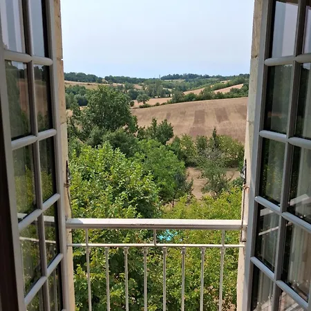 Chateau De Gardes 3*