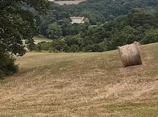 Bed & Breakfast Chateau De Gardes 3*