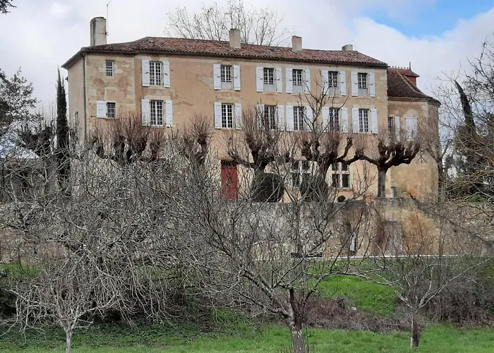 Chateau De Gardes Bed & Breakfast