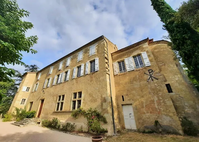 Chateau De Gardes Bed & Breakfast Castin